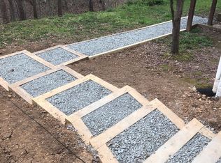 9708 Gunston Hall Rd, Fredericksburg, VA 22408