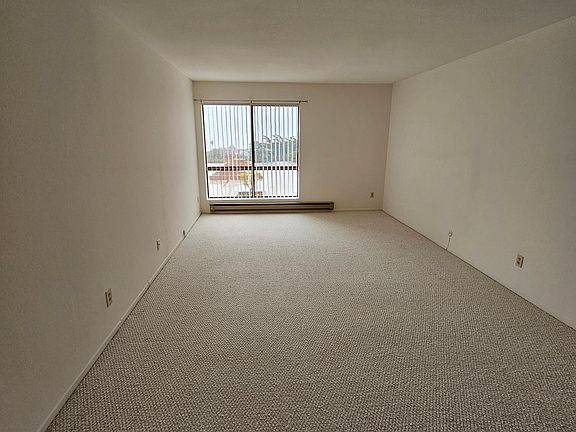 5th image of 380 Vallejo Dr APT 204