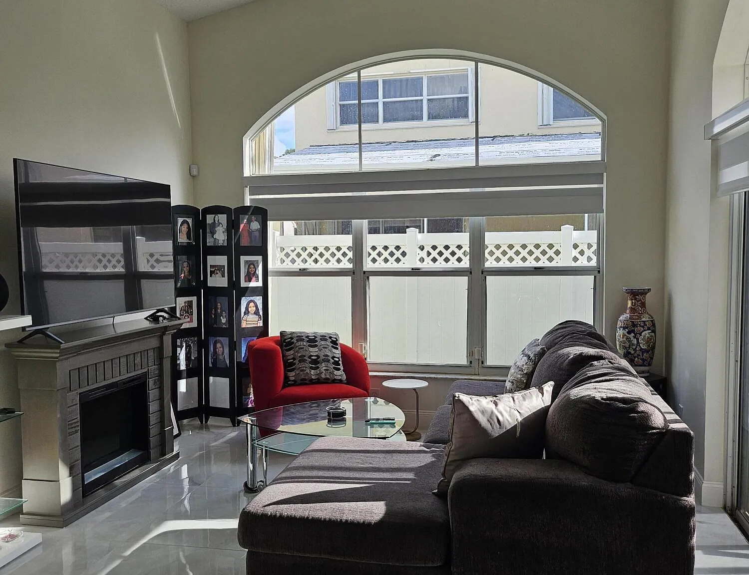 3 bed, 2.0 bath, 1627 sqft, $3,600 — Photo 4
