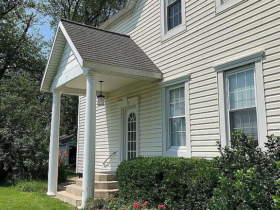 2nd image of 569 Myrtle Ave