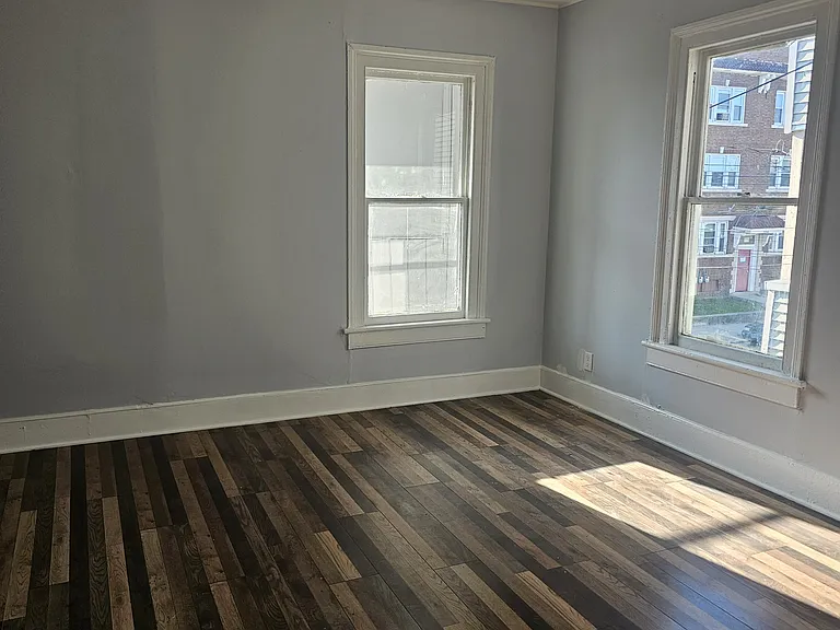 1087 Kossuth St #2 — Photo 7