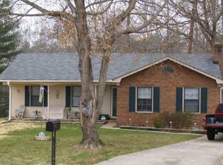 861 Duckview Ct, Winston Salem, NC 27106