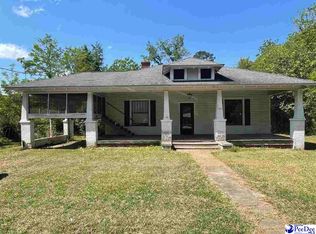 105 Ridge St, Bishopville, SC 29010