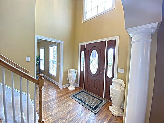 4th image of 1524 20th Avenue Pl NE