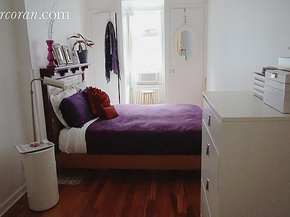 5th image of 309 W 100th St APT 5
