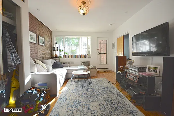 Rented by Citi Habitats | media 1