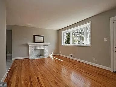 2nd image of 3708 Terrace Dr