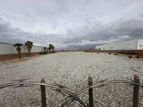 84404 Cabazon Center Dr, Indio, CA 92201