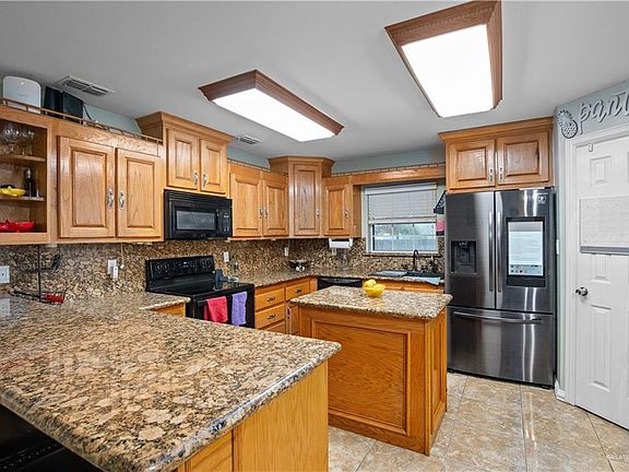 5th image of 2705 N Alamo Rd