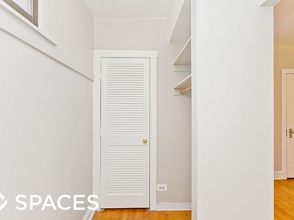 5th image of 2625 1/2 N Spaulding Ave #3SA