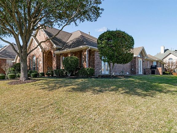 2nd image of 501 Water Oak Dr