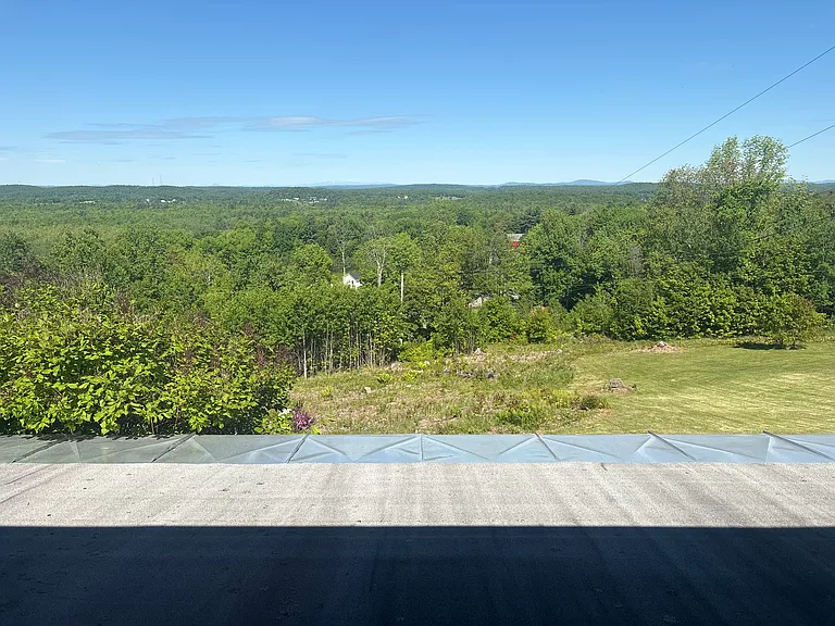 35 Ledgeview Dr — Photo 16