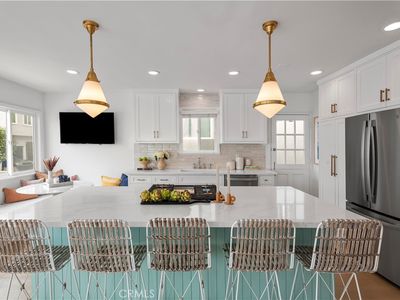 212 41st St, Manhattan Beach, CA, 90266