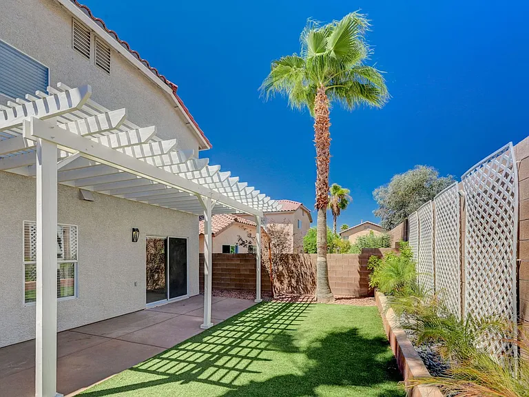 11092 Verismo St — Photo 41