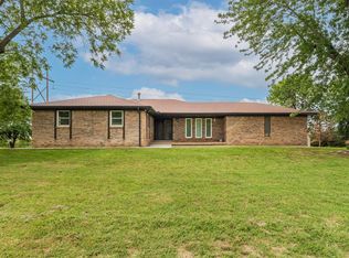 10520 W 33rd St N, Wichita, KS 67205