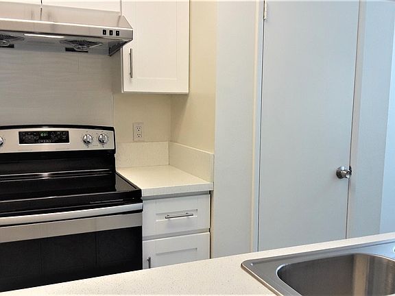 4th image of 1147 W Calle Del Sol