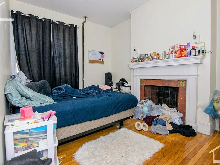 48 Egmont St #5 — Photo 7