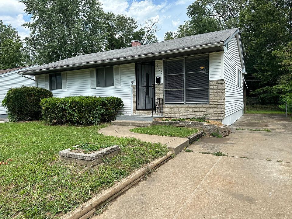 1st image of 10740 Spring Garden Dr
