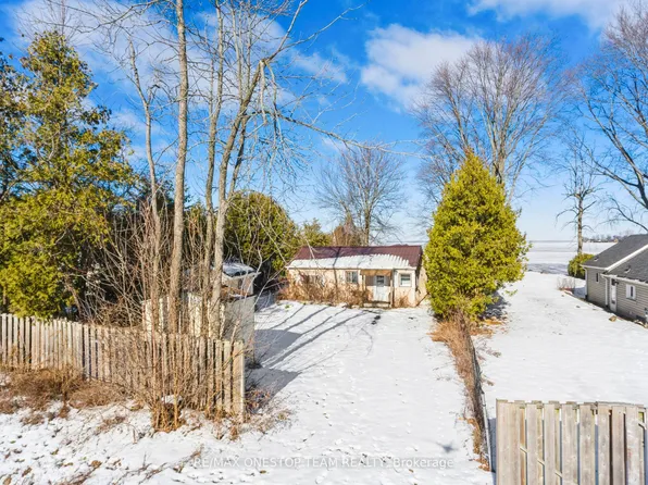 108 Moores Beach Rd, Georgina, ON L0E 1N0