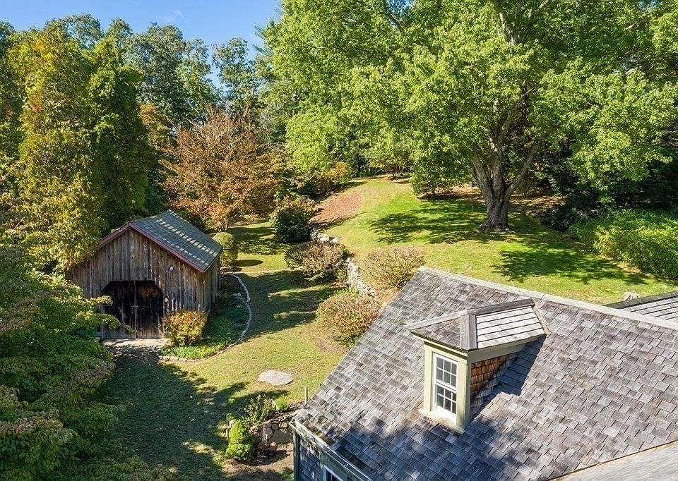 1147 Russells Mills Rd, Dartmouth, MA 02748 Zillow