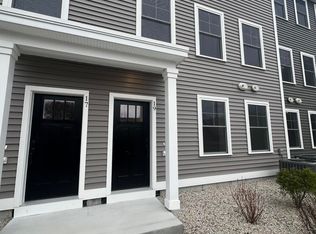 19 Juniper Ln, Portsmouth, NH 03801