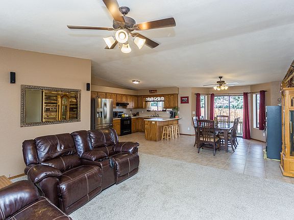 3rd image of 7672 E Las Flores Ave