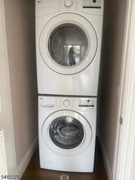 1 bed, 1.0 bath, $2,350 — Photo 4