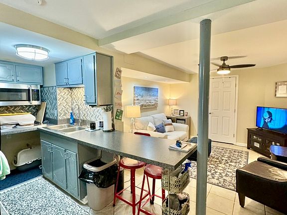 5th image of 630 Central Ave APT 10