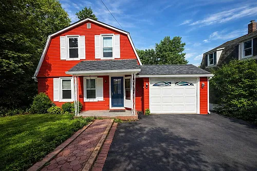 12 Brooks Ave Photo 1
