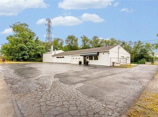 1859 McClellandtown Rd, Masontown, PA 15461