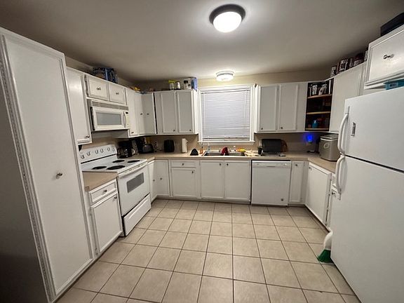 spacious kitchen