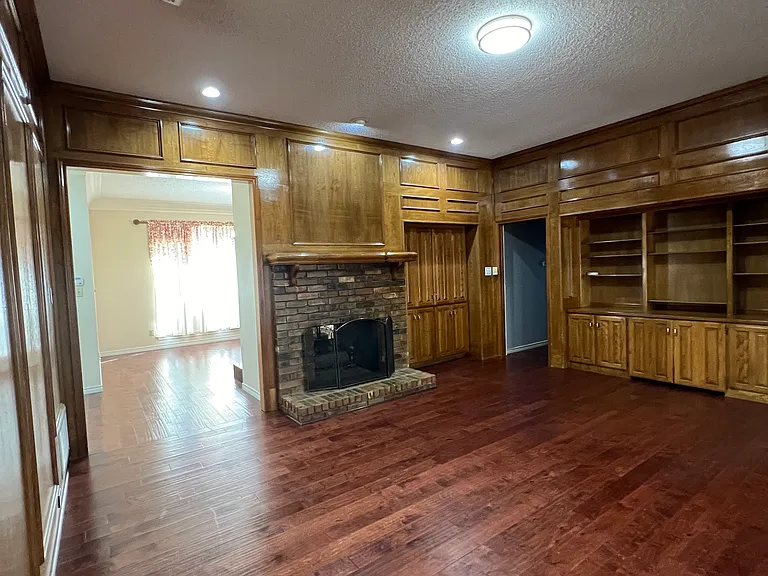2821 Grand Oak Dr — Photo 8