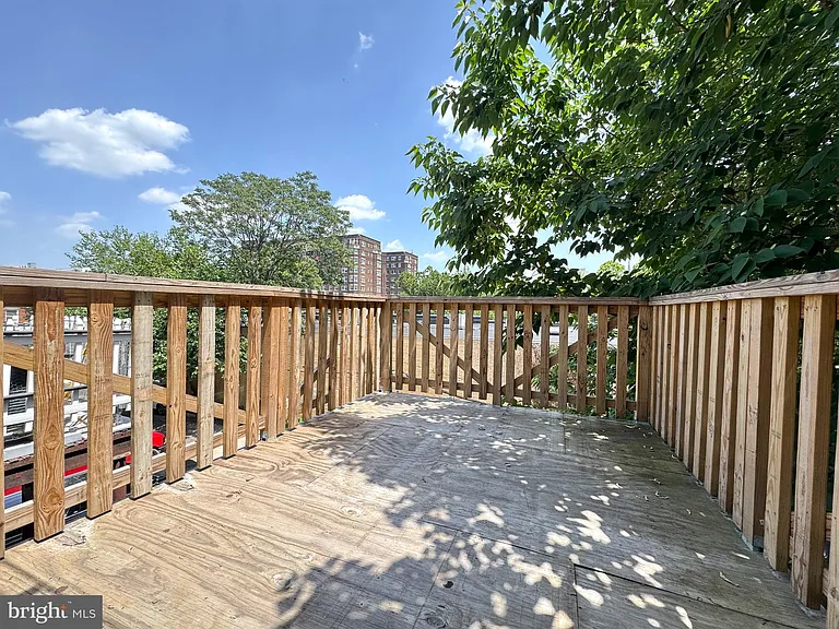 255 S 44th St #2 — Photo 7