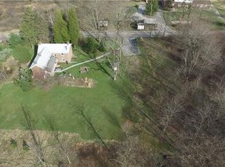 202 Hespenheide Rd, Mars, PA 16046