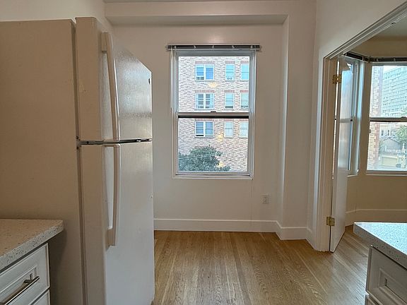 4th image of 1991 California St APT 202