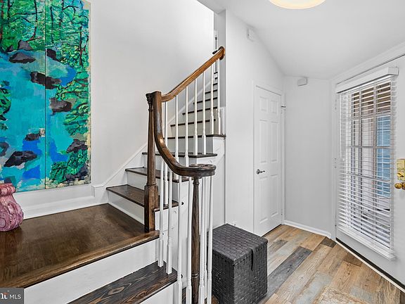 5th image of 5804 Linden Square Ct #41