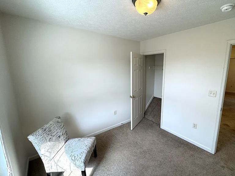 1432 Verdant Spring Ln — Photo 17