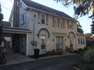 511 E Manoa Rd, Havertown, PA 19083