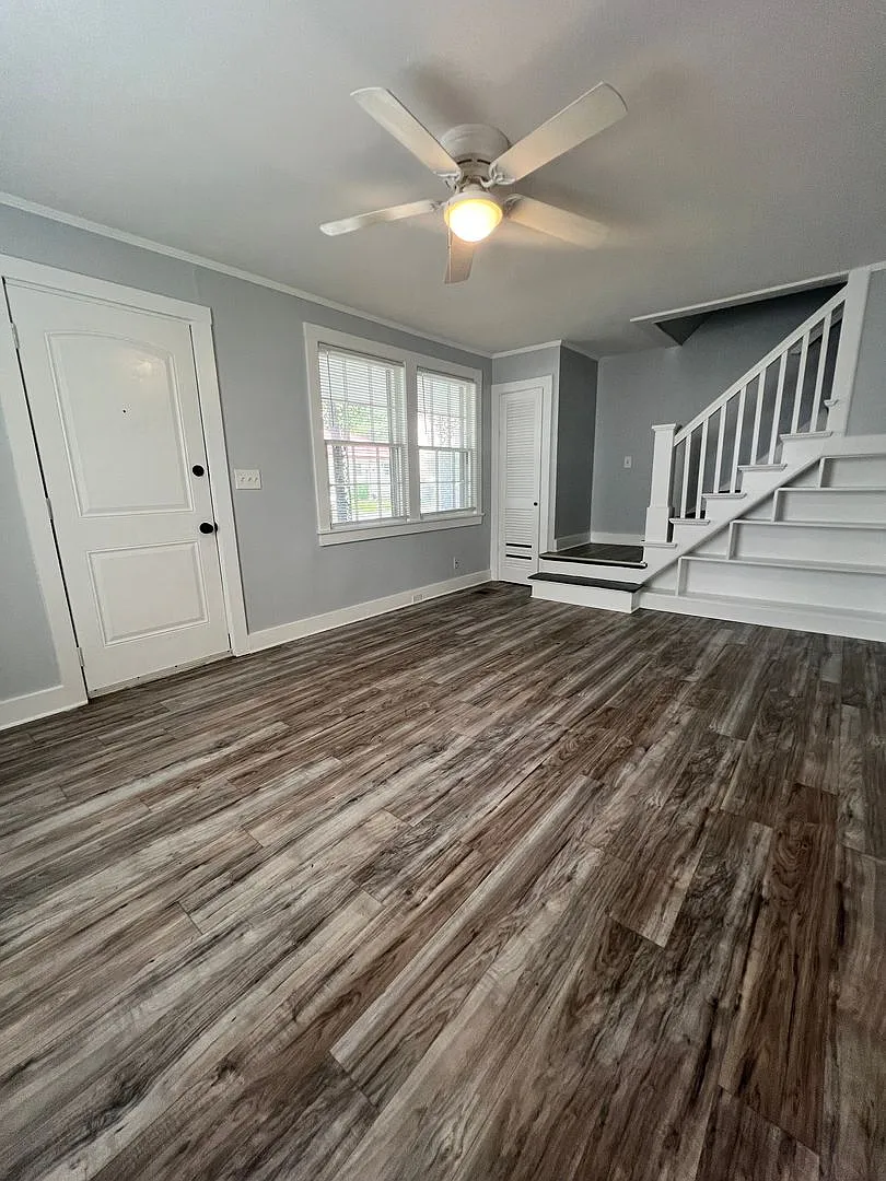 911 Bryan Street — Photo 1