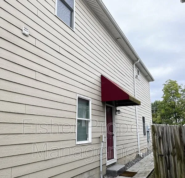 1411 Porter St #B — Photo 2
