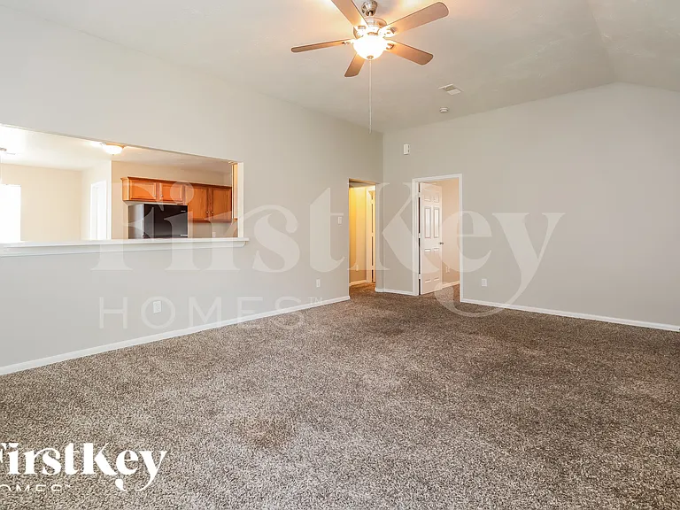 12207 Duane Ct — Photo 4