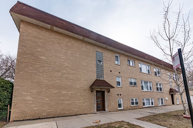 1st image of 3058 N Kostner Ave #B