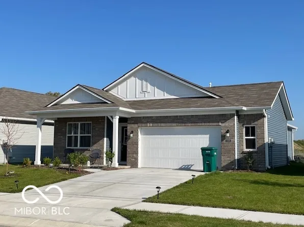 4330 Ashton View Ln, Indianapolis, IN 46268