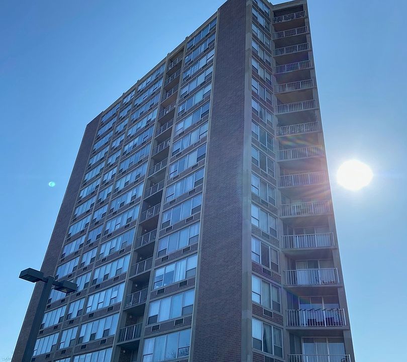 1st image of 3925 Triumvera Dr APT 3G
