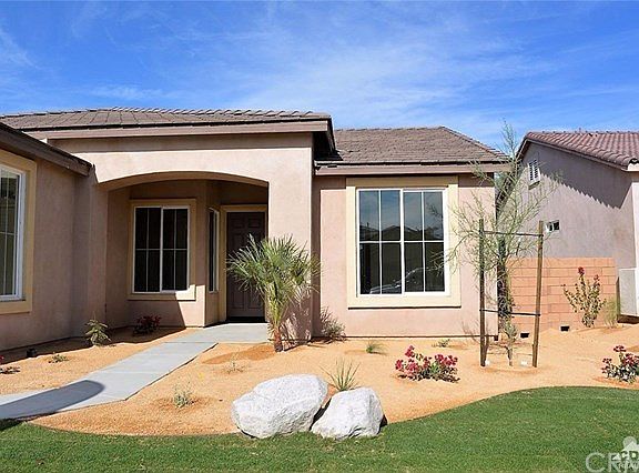 4th image of 81300 Avenida Romero