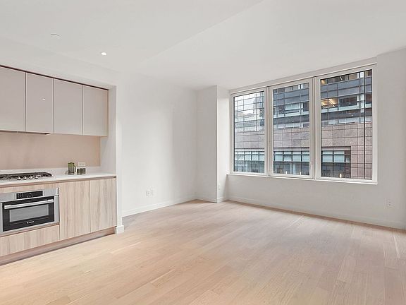3rd image of 1 W 60th St #9B