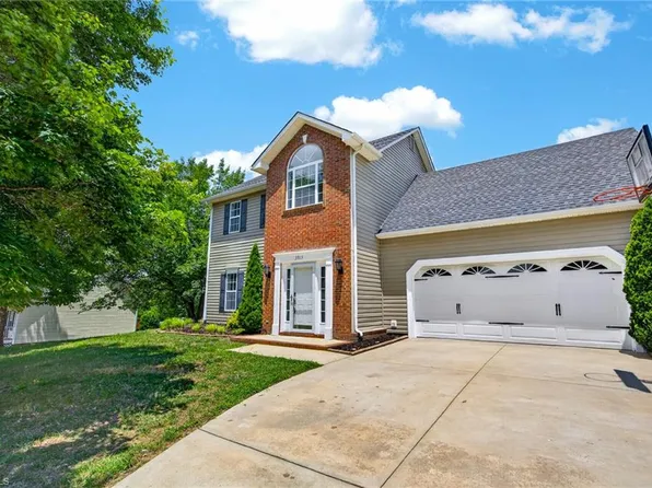 3913 Melco Ct, High Point, NC 27265