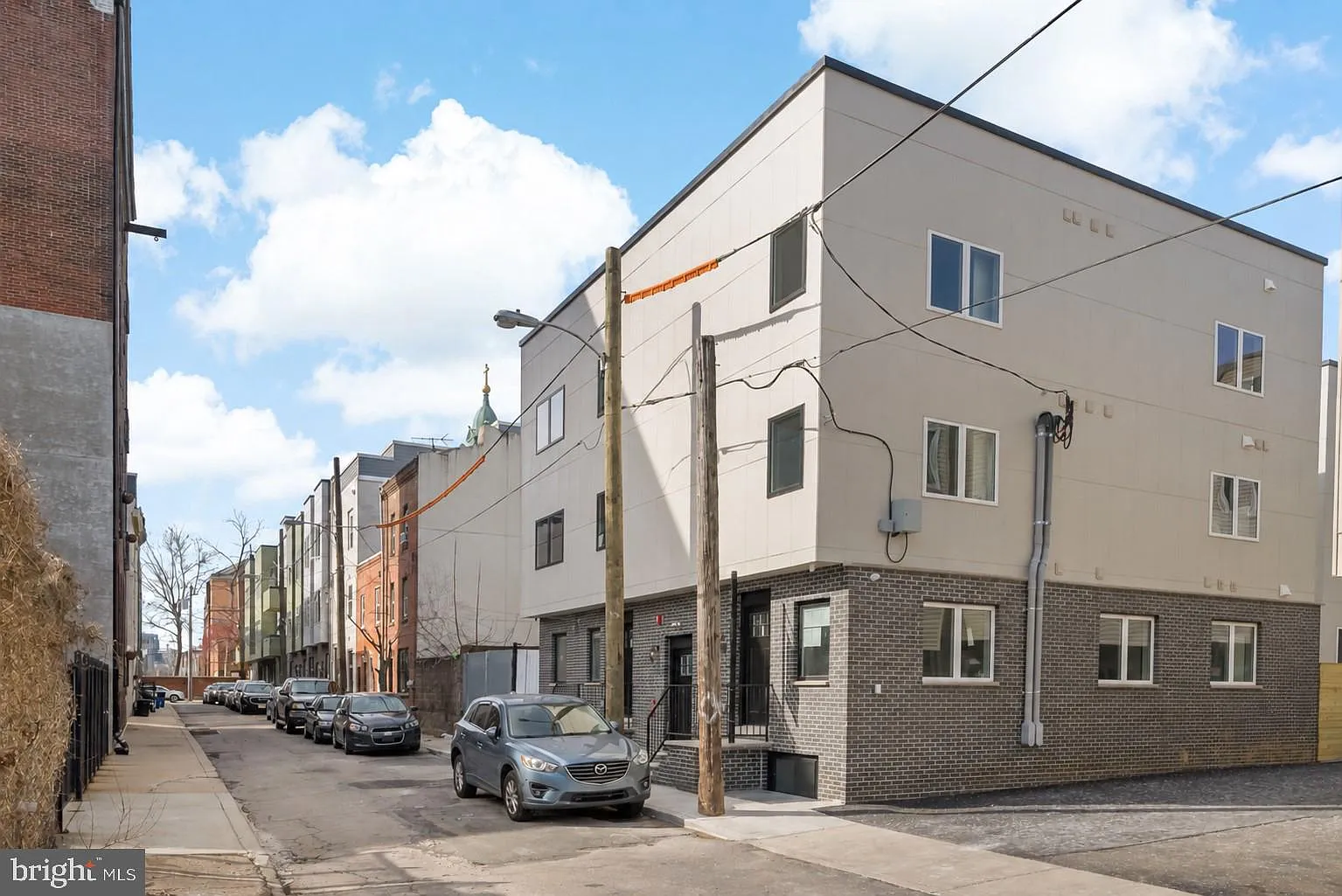 2 bed, 2.0 bath, $1,900 — Photo 1