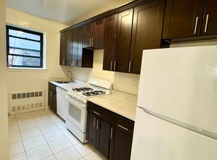 315 Ocean Pkwy #25, Brooklyn, NY 11218