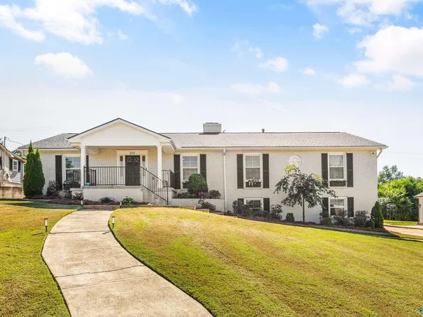 212 Longwood Dr SE, Huntsville, AL 35801